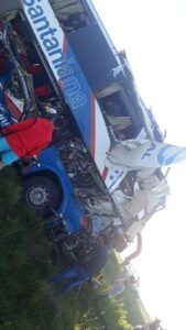 Accidente Micro proveniente de Paraguay con destino Buenos Aires