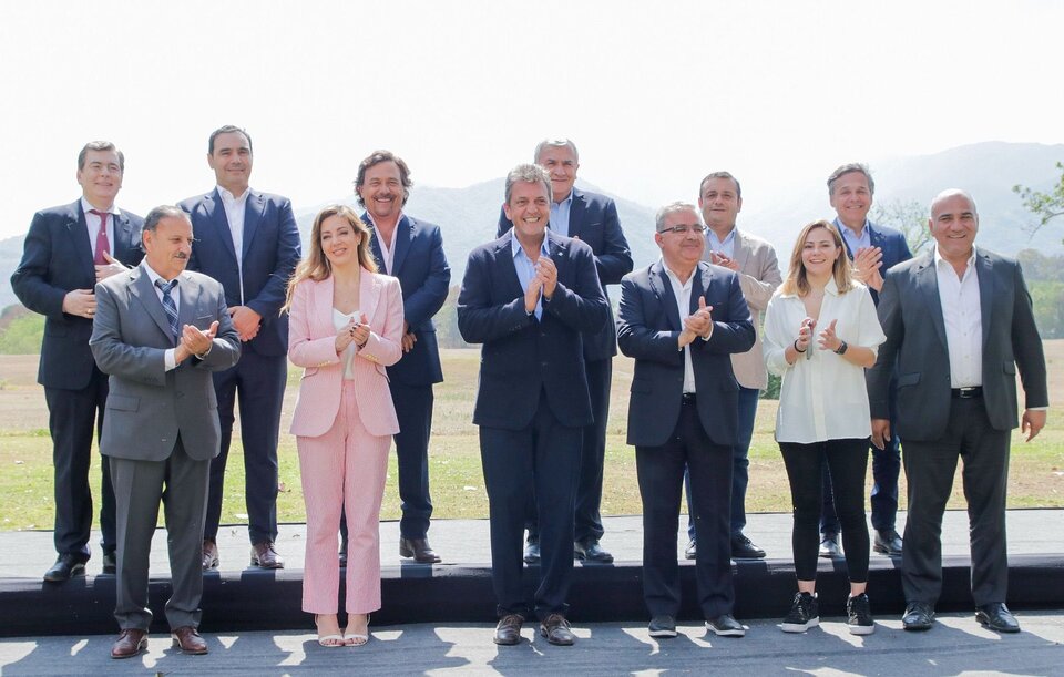 Massa en Salta, la cena con gobernadores peronistas y la foto con dos opositores