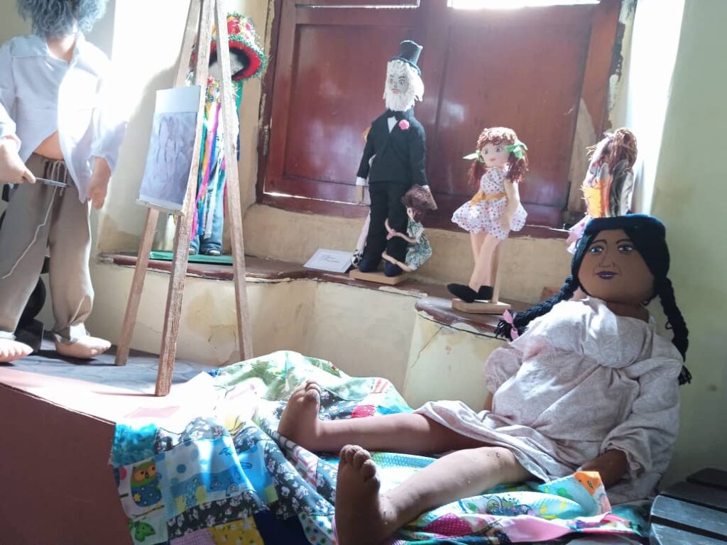 Exposición de muñecas de trapo se despidió de Guarenas