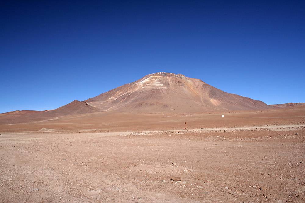 Científicos japoneses inauguran el observatorio más alto del mundo en Chile