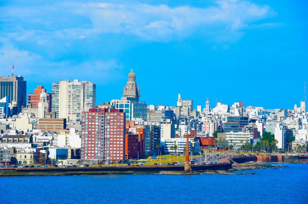 Ranking de costo de vida 2024 de las ciudades más caras y baratas del mundo: ¿dónde se ubica Montevideo?