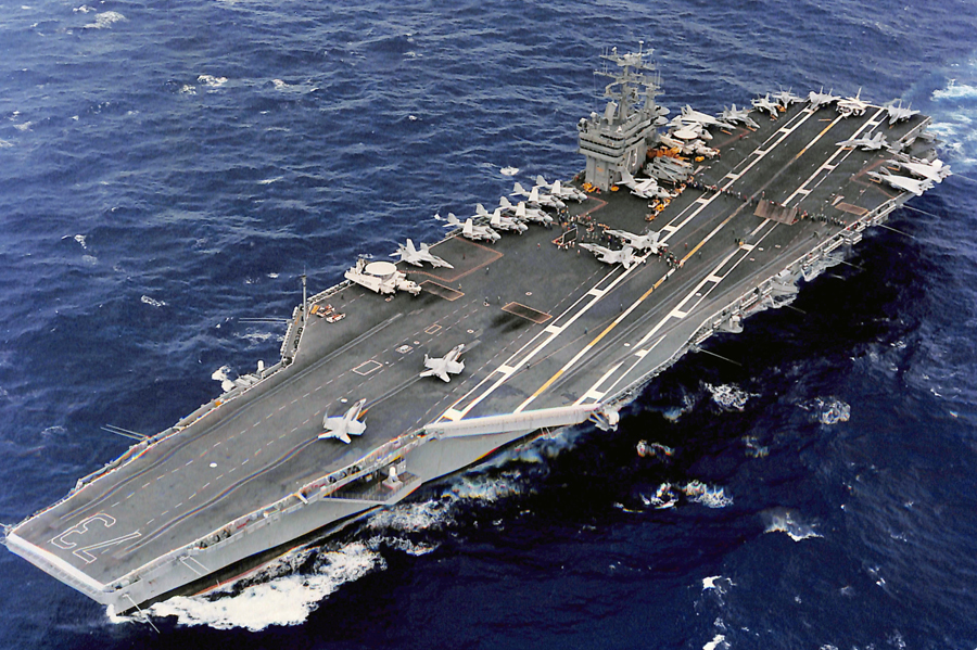 Como en Top Gun: así funciona la cubierta de vuelo del portaaviones USS “George Washington”