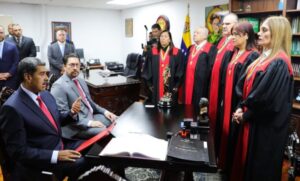 Maduro interpuso un recurso de amparo ante el Tribunal Supremo de Justicia