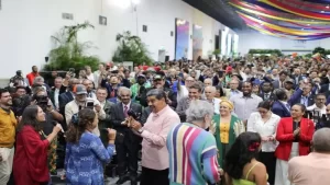 Presidente Maduro: el pueblo venezolano quiere paz, democracia y que se le respete