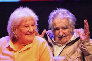Mujica y Topolansky plantean dudas sobre la elección en Venezuela y se despegan de posición del MLN