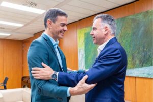 Yamandú Orsi y Pedro Sánchez se reunieron: ¿De qué hablaron?