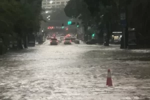 Las increíbles inundaciones que dejó el ‘Cordonazo de San Francisco’ en Caracas y otros estados