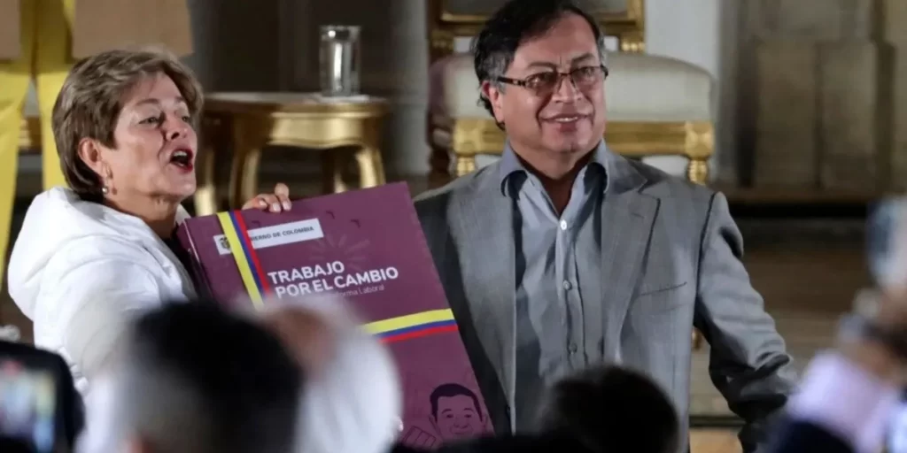 Colombia | Histórico avance en la Reforma Laboral: Congreso aprueba recargo nocturno a partir de las 7 p.m., beneficiando a más de un millón de trabajadores